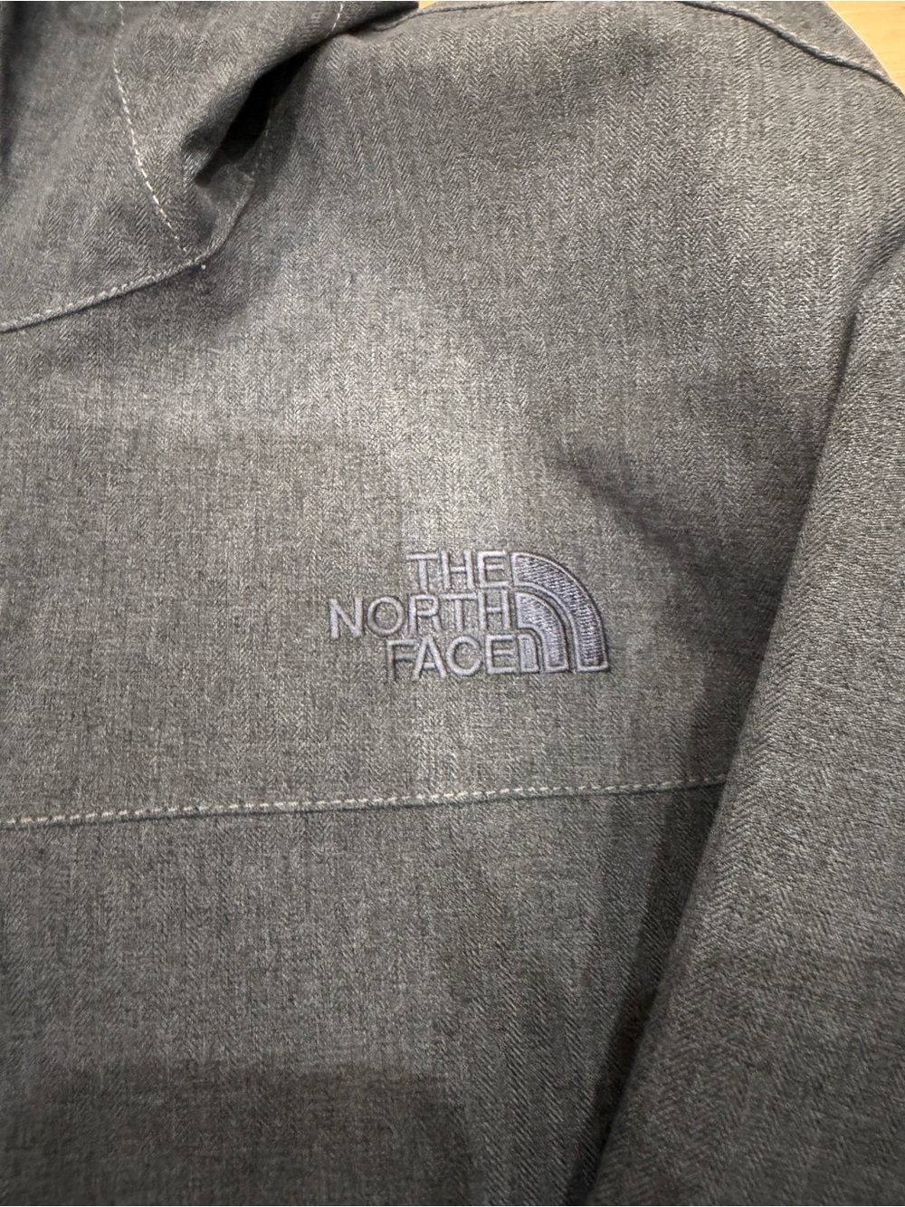 The North Face Men's Hooded HyVent 2.5 Jacket Large— Charcoal - Picture 3 of 11